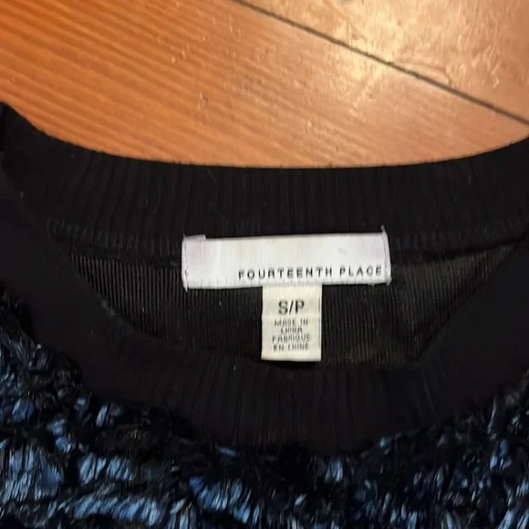 Fuzzy sweatshirt women’s Small shiny festive navy/black - Picture 4 of 6